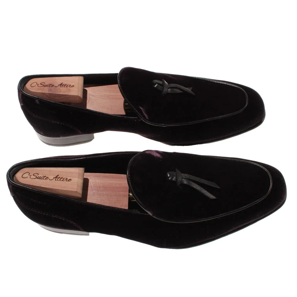Di Bianco NWB Slip On Tasseled Loafers Size 8 US in Dark Purple Velvet